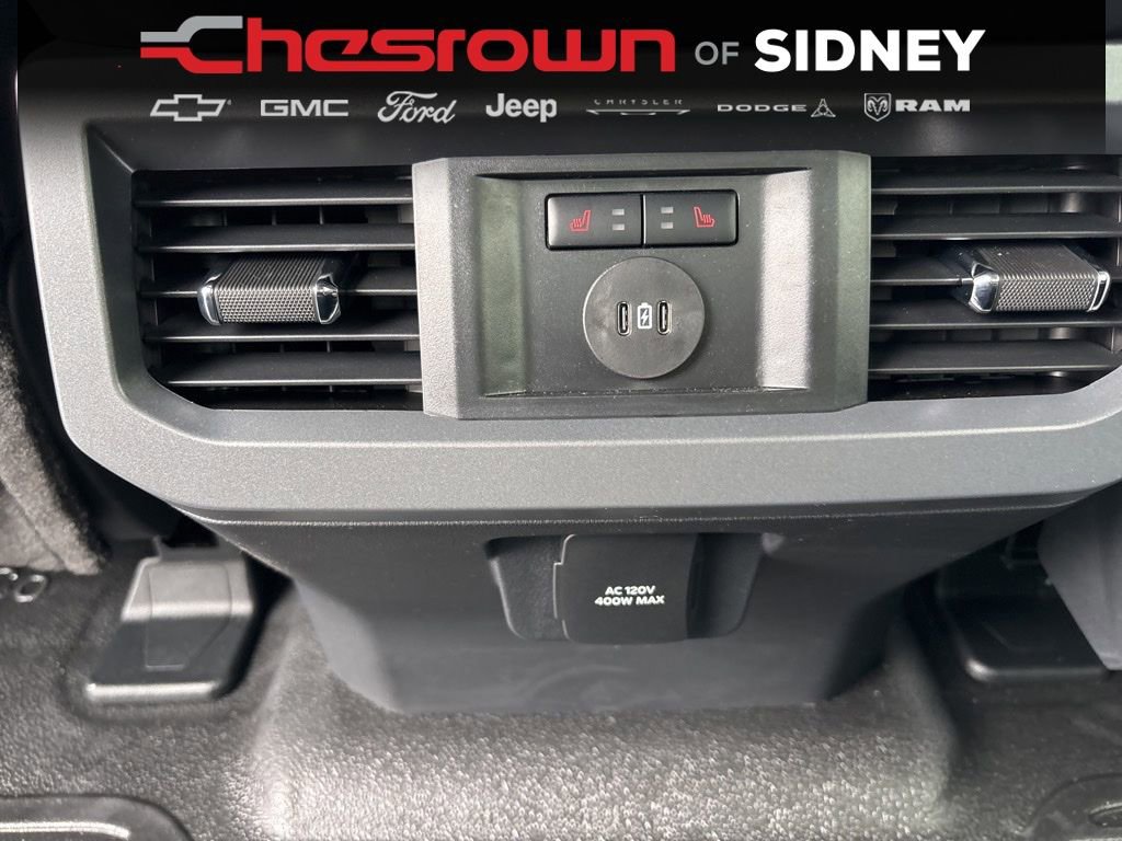 Used 2025 Ford F350 Lariat w/ Black Appearance Package AWD/4WD image 32