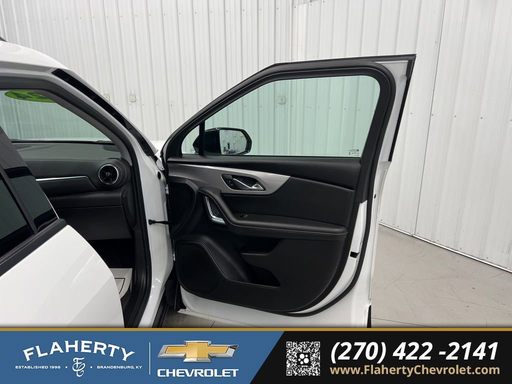 Used 2024 Chevrolet Blazer LT w/ Midnight/Sport Edition image 14