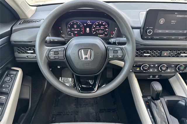 Certified 2023 Honda Accord EX image 17