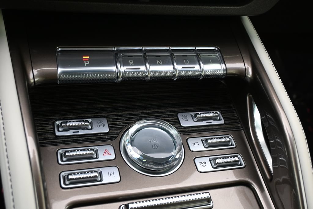 Certified 2024 Lincoln Nautilus Black Label AWD/4WD image 28