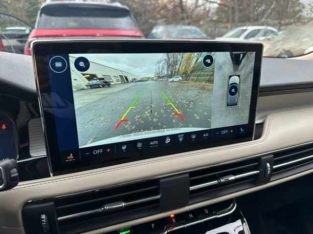 Certified 2025 Lincoln Corsair AWD w/ Equipment Group 101A image 13
