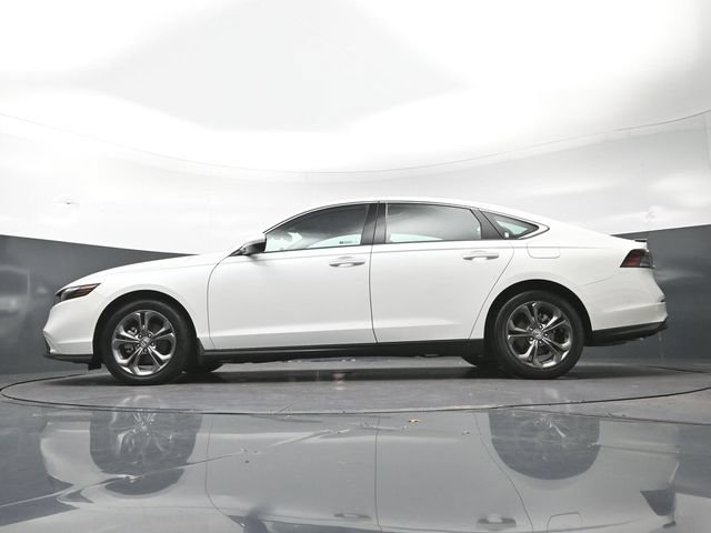 Certified 2023 Honda Accord EX image 31