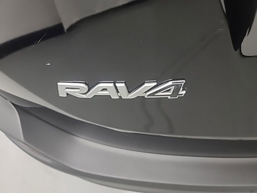 Used 2015 Toyota RAV4 XLE image 11
