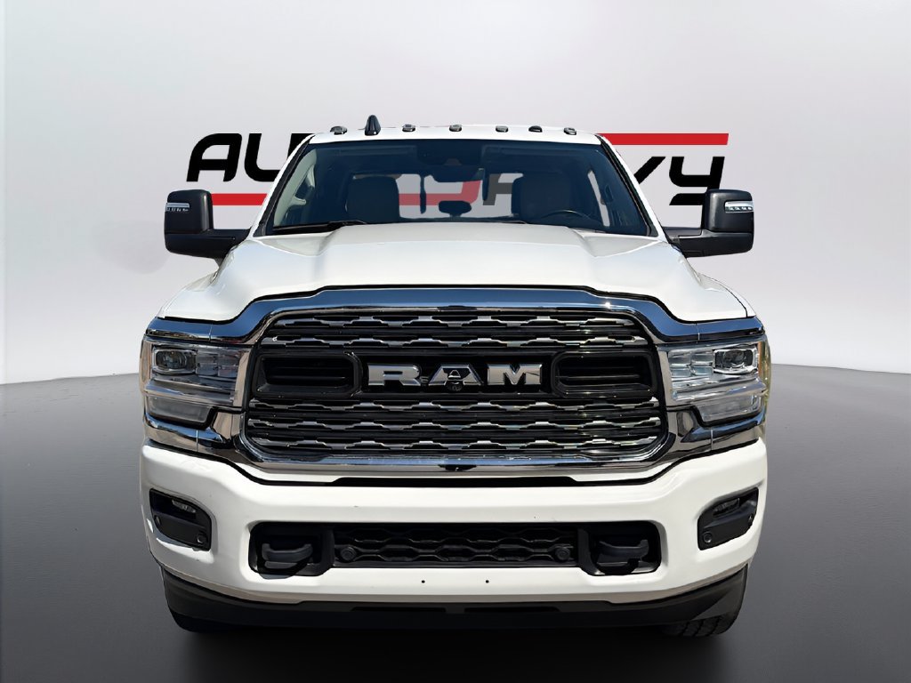 Used 2023 RAM 3500 Limited AWD/4WD image 2