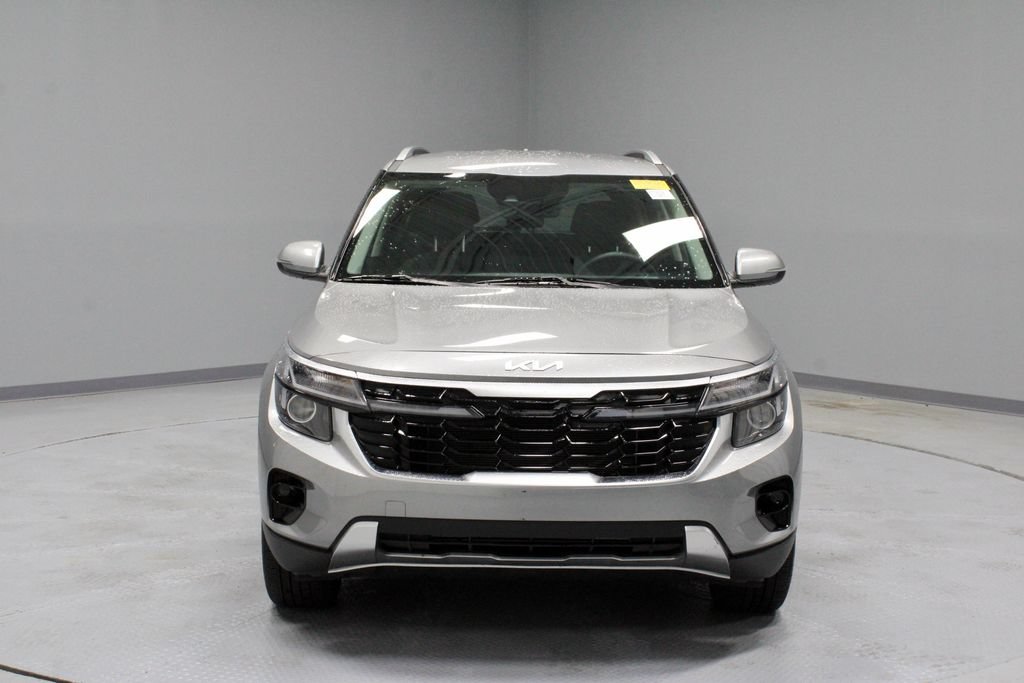 Used 2024 Kia Seltos S AWD/4WD image 7