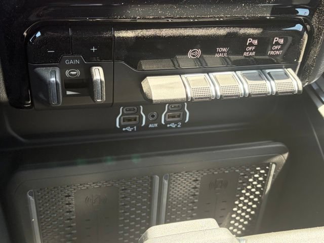 New 2026 RAM 2500 Laramie w/ Towing Technology Group AWD/4WD image 24