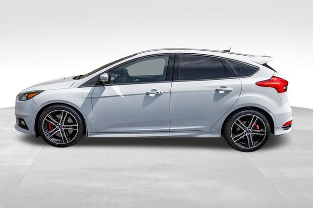 Used 2018 Ford Focus ST FWD image 10