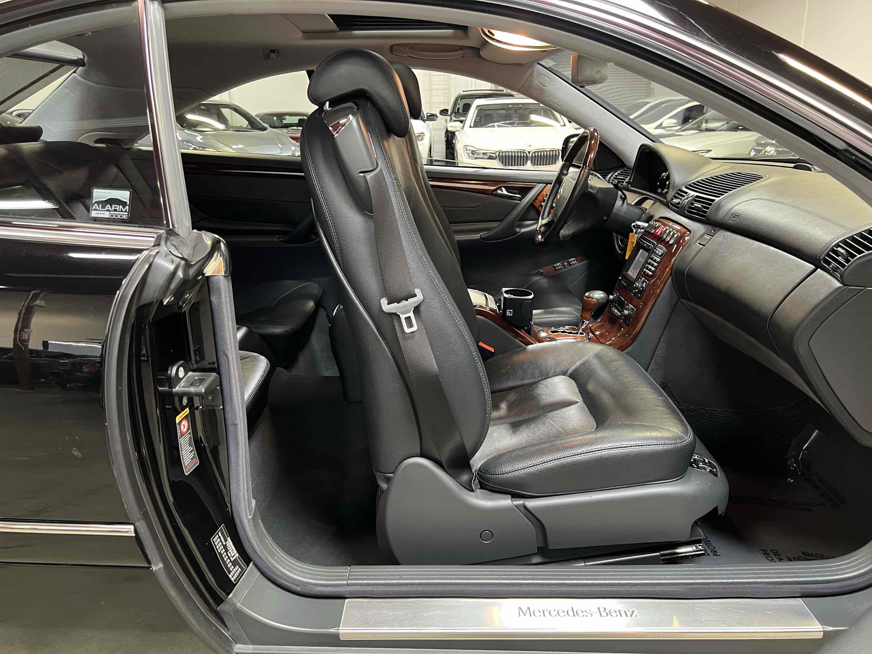 Used 2002 Mercedes-Benz CL 500 image 26