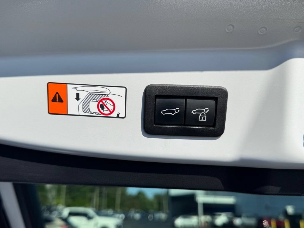 Used 2024 Toyota Prius Limited FWD image 39
