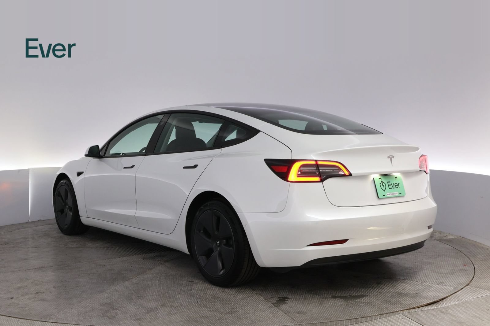 Used 2021 Tesla Model 3 Standard Range Plus RWD image 17
