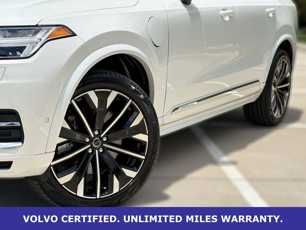 Certified 2024 Volvo XC90 T8 Ultimate w/ Lounge Package AWD/4WD image 8