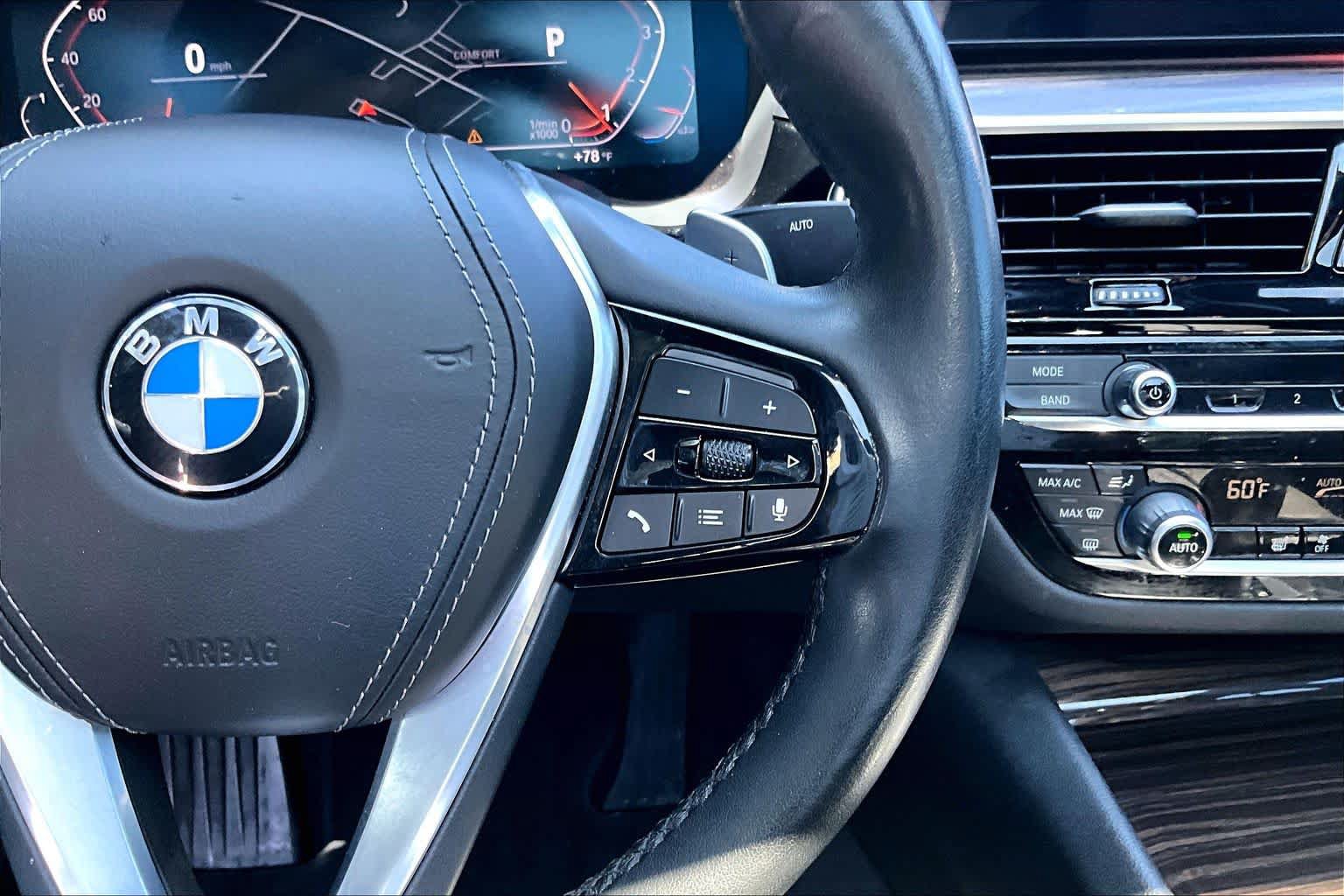 Used 2022 BMW 530i w/ Premium Package RWD image 25