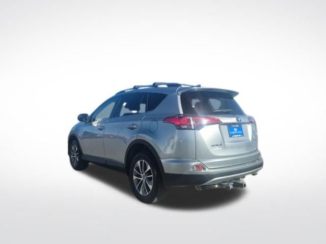 Used 2018 Toyota RAV4 LE image 8