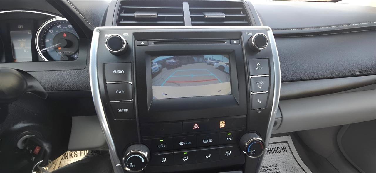 Used 2016 Toyota Camry LE FWD image 15