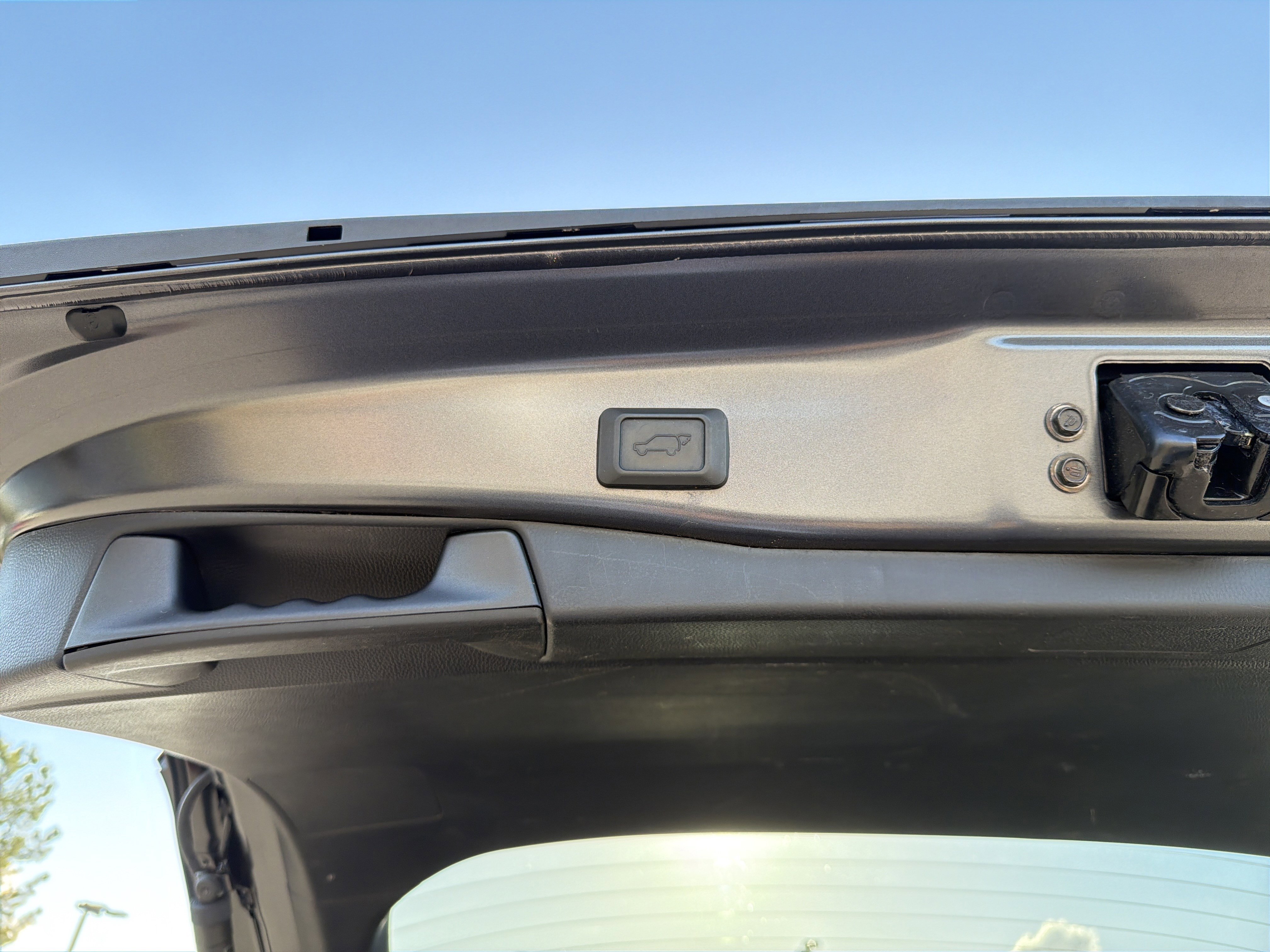 Certified 2022 Toyota RAV4 XLE w/ Convenience Package image 31