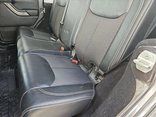 Used 2018 Jeep Wrangler Unlimited Sport image 11