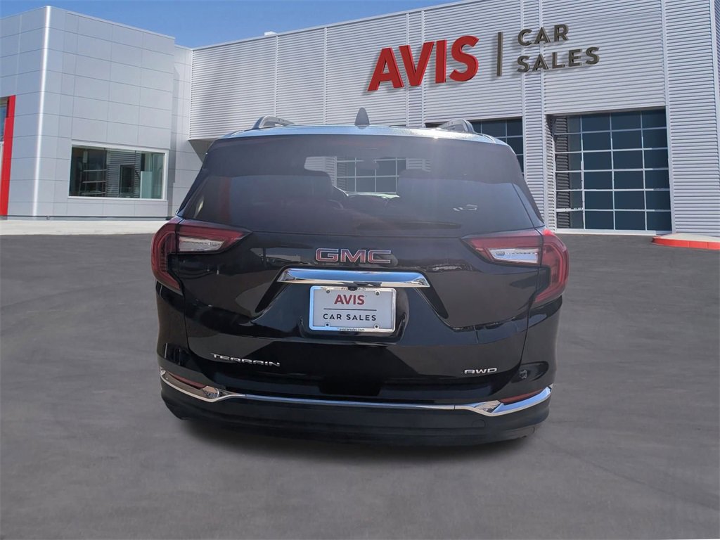Used 2024 GMC Terrain SLT image 7