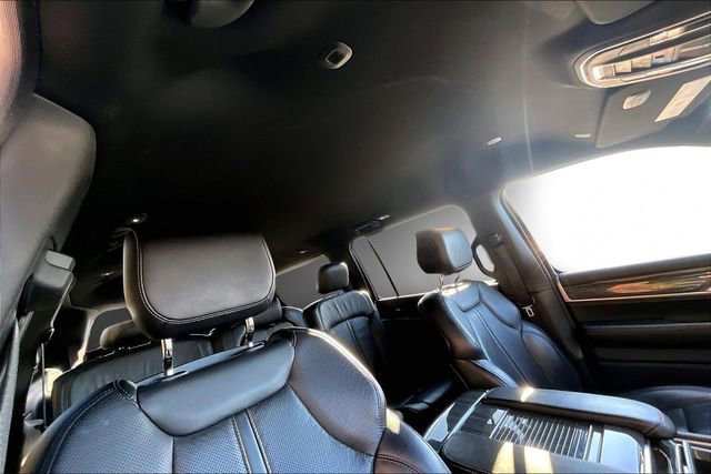 Used 2022 Jeep Wagoneer Series III image 20