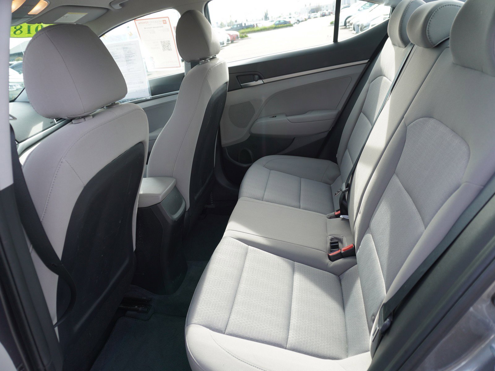 Used 2018 Hyundai Elantra SE image 12