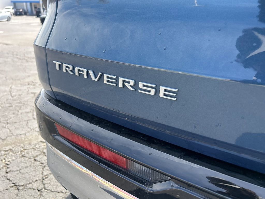 Used 2025 Chevrolet Traverse High Country image 13