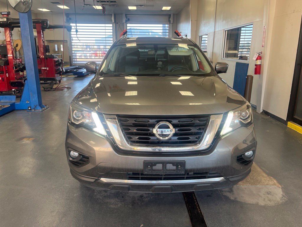 Used 2020 Nissan Pathfinder Platinum AWD/4WD image 15