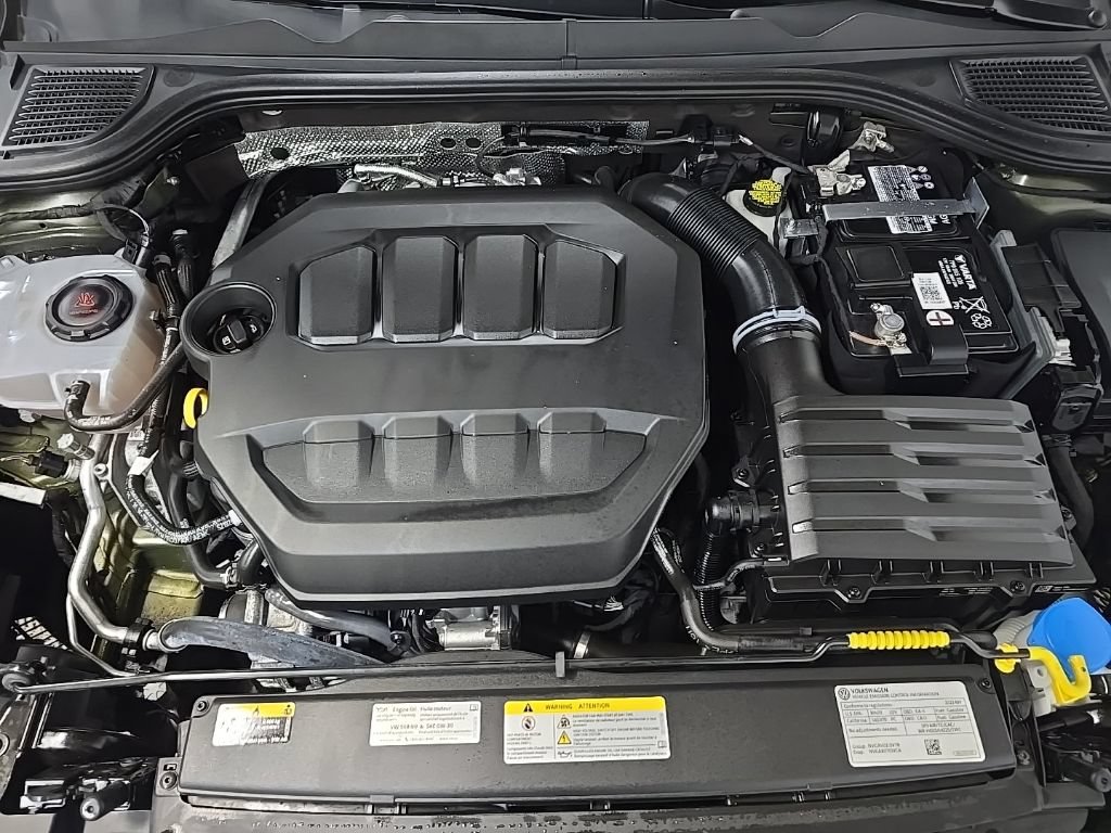 Used 2022 Volkswagen GTI Autobahn FWD image 13