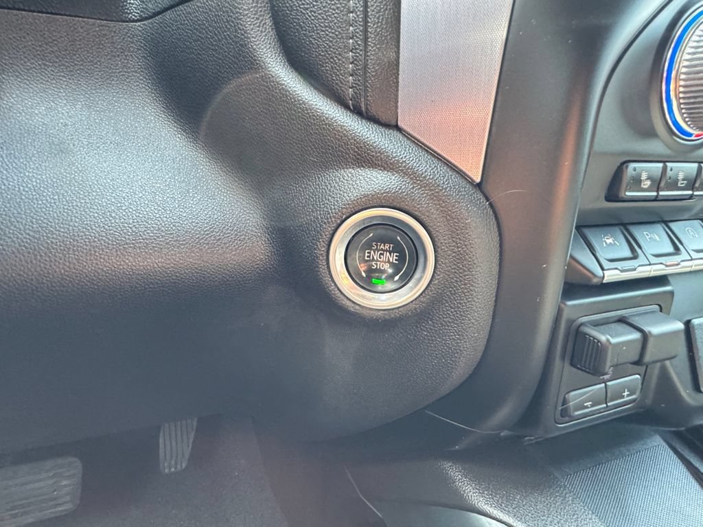 Used 2019 GMC Sierra 1500 SLT w/ SLT Premium Plus Package AWD/4WD image 34