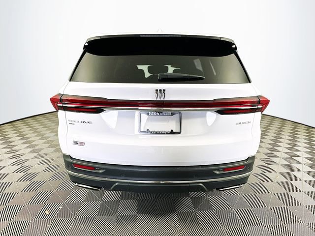 Used 2025 Buick Enclave Preferred AWD/4WD image 9