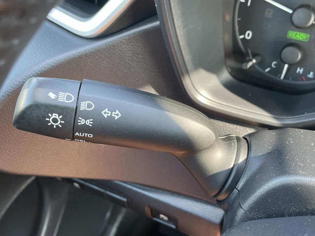Used 2025 Toyota Corolla SE FWD image 31
