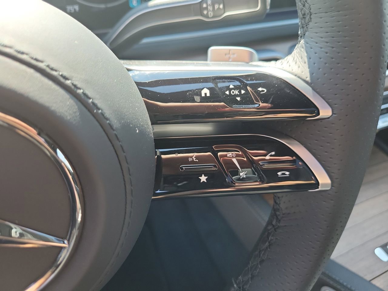 New 2026 Mercedes-Benz GLS 580 4MATIC image 31