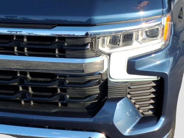 Used 2022 Chevrolet Silverado 1500 LT AWD/4WD image 9