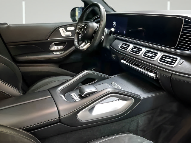 Used 2024 Mercedes-Benz GLE 53 AMG 4MATIC Coupe image 31