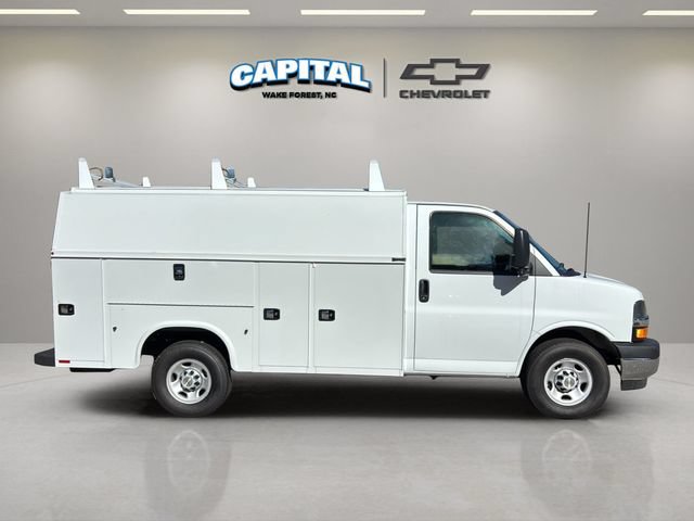 New 2025 Chevrolet Express 3500 w/ Power Convenience Package RWD image 13