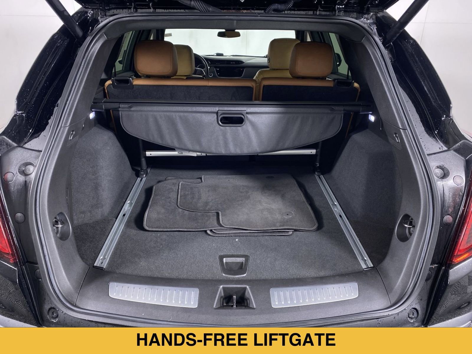 Certified 2023 Cadillac XT5 Premium Luxury FWD image 15