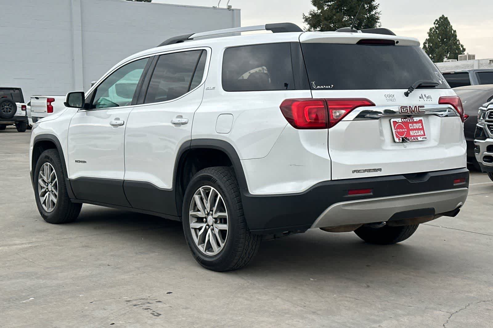 Used 2018 GMC Acadia SLE FWD image 7