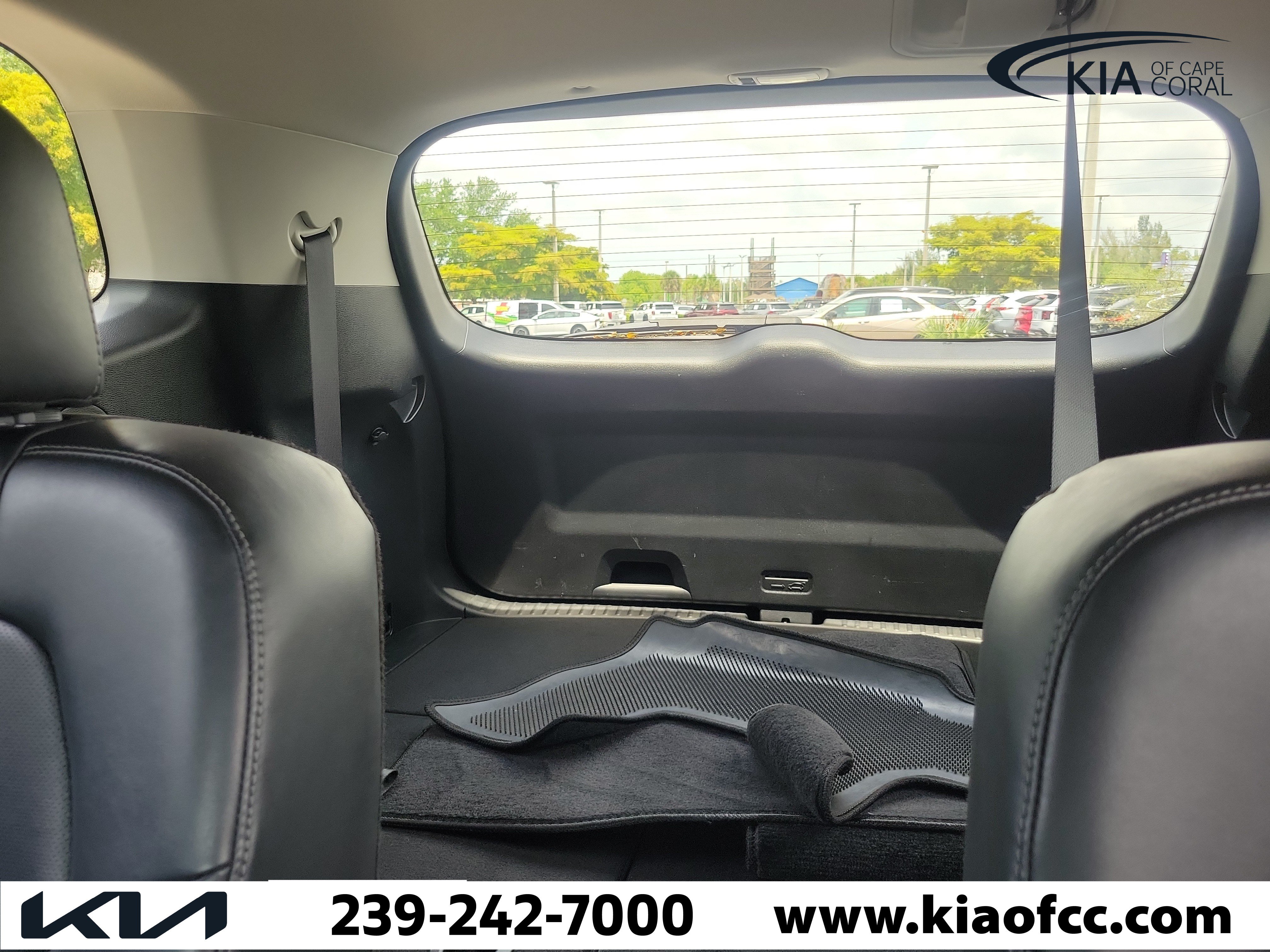 Certified 2024 Kia Telluride S w/ S Sunroof Package AWD/4WD image 18
