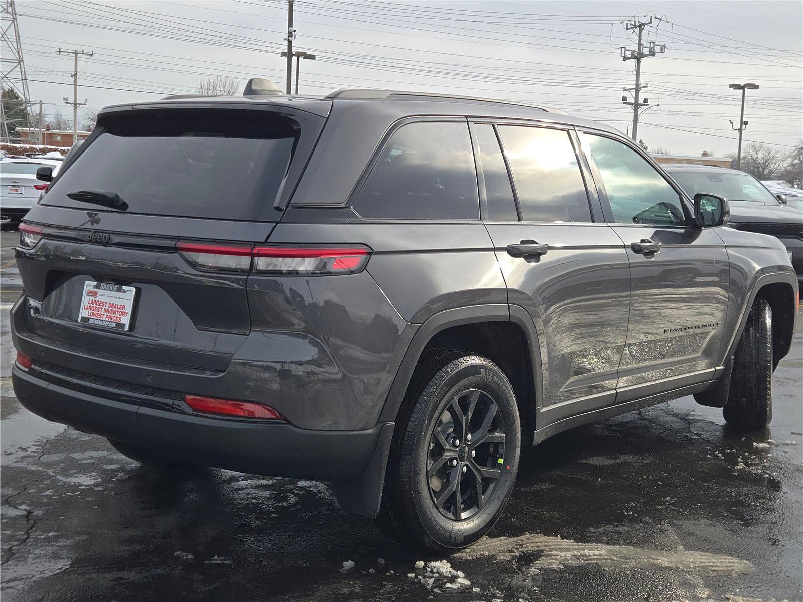 New 2025 Jeep Grand Cherokee Altitude w/ Trailer Tow Package image 12