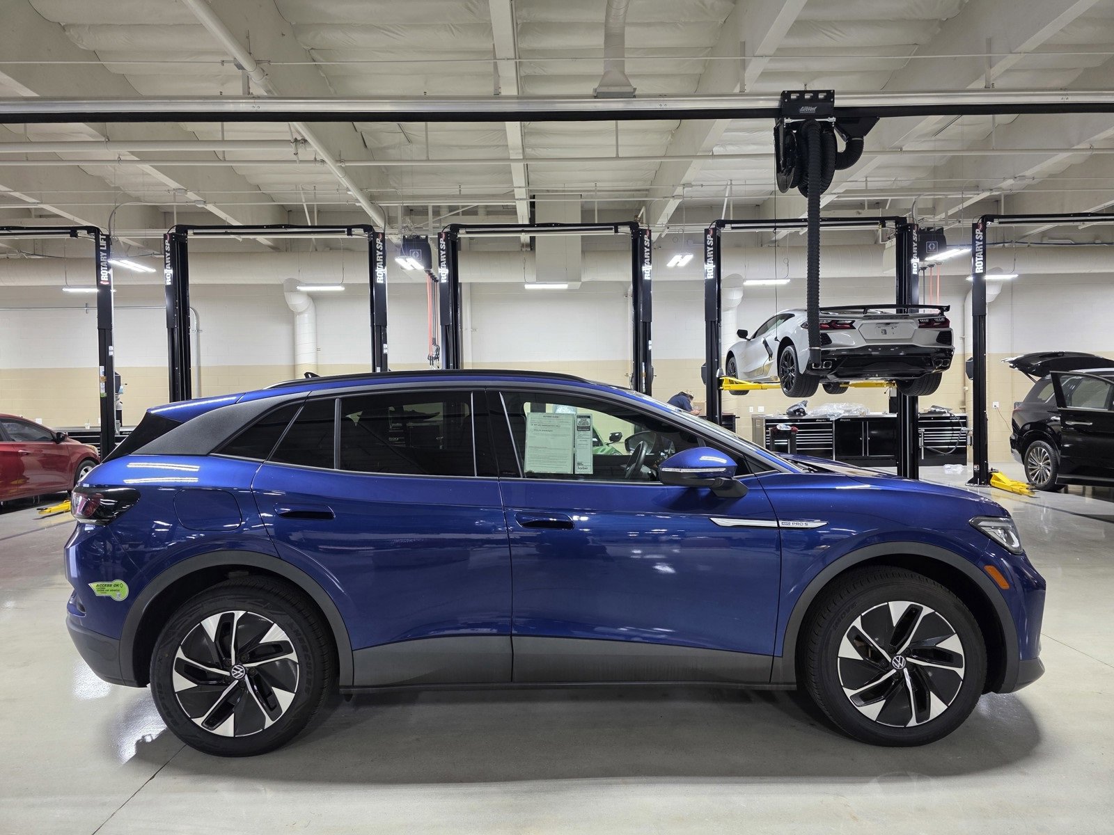 Used 2022 Volkswagen ID.4 Pro S image 8