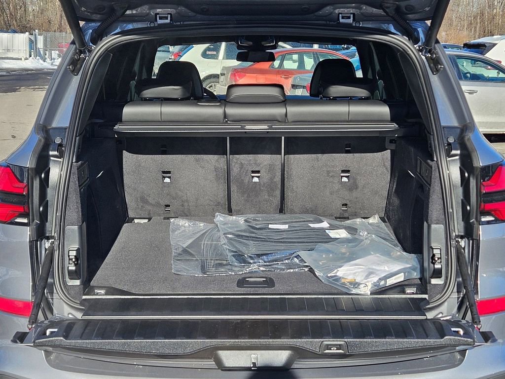 New 2026 BMW X5 xDrive40i w/ M Sport Package image 23