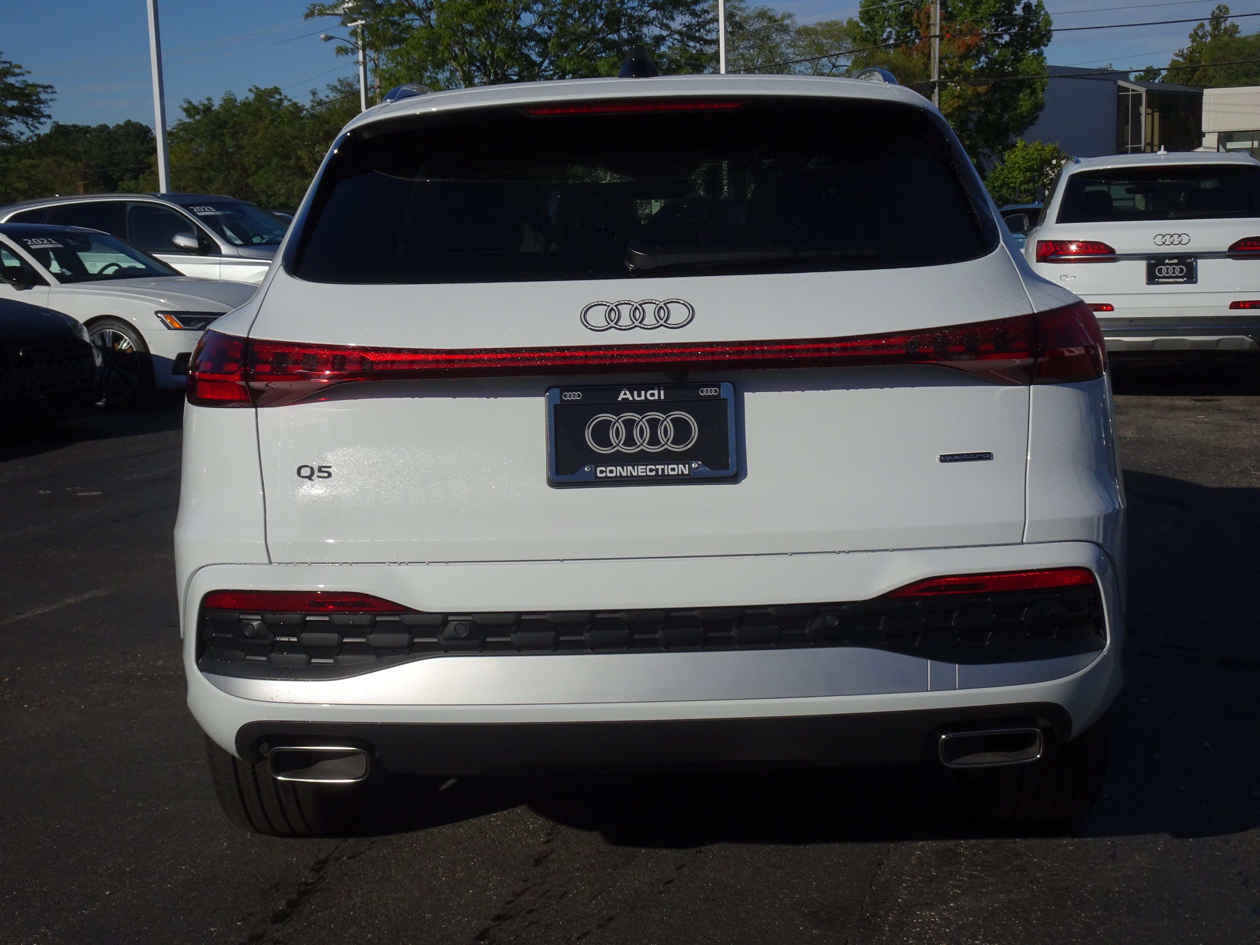 Certified 2025 Audi Q5 Premium Plus w/ Premium Plus AWD/4WD image 4
