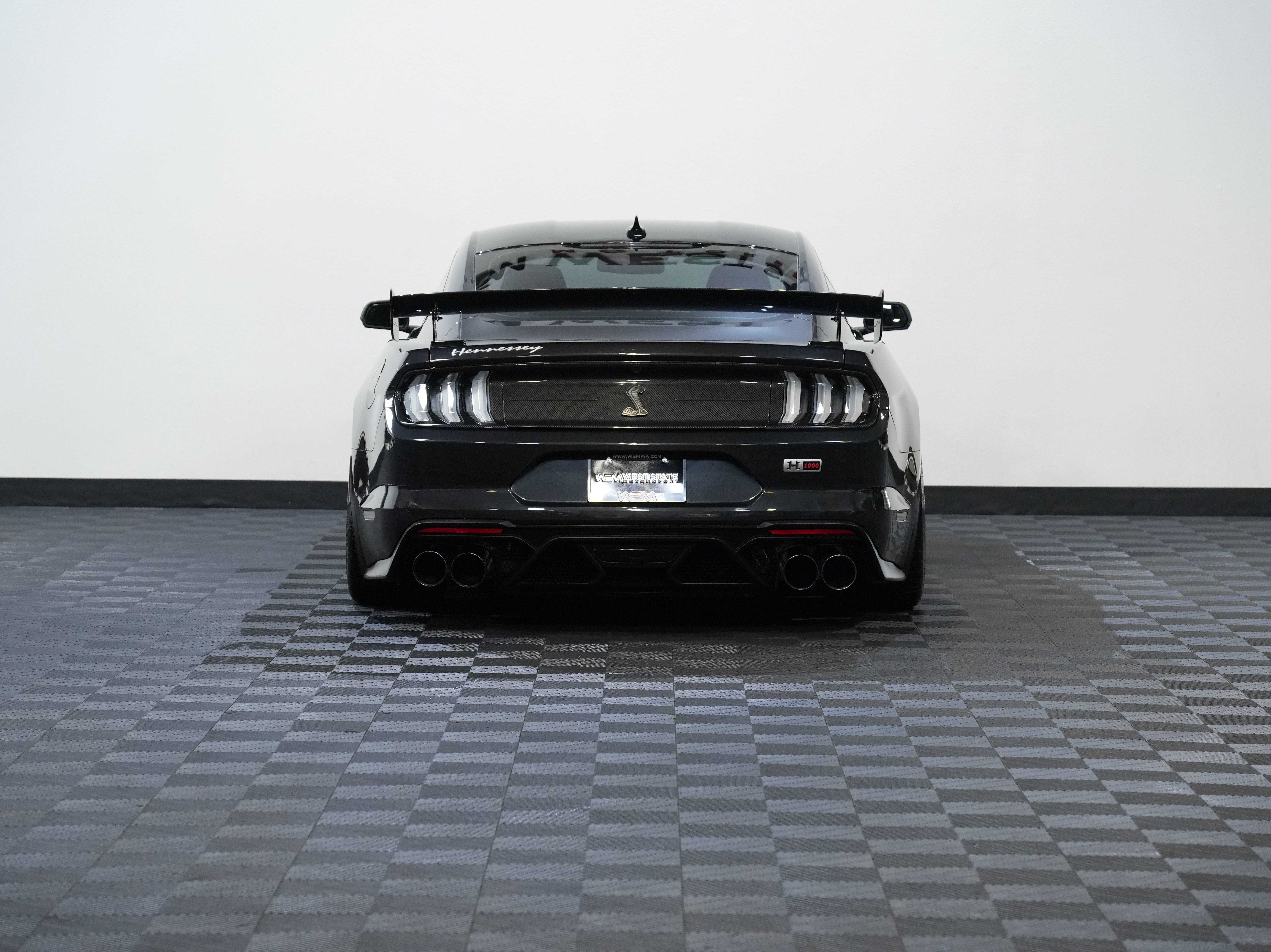 Used 2022 Ford Mustang Shelby GT500 w/ Carbon Fiber Track Pack RWD image 8