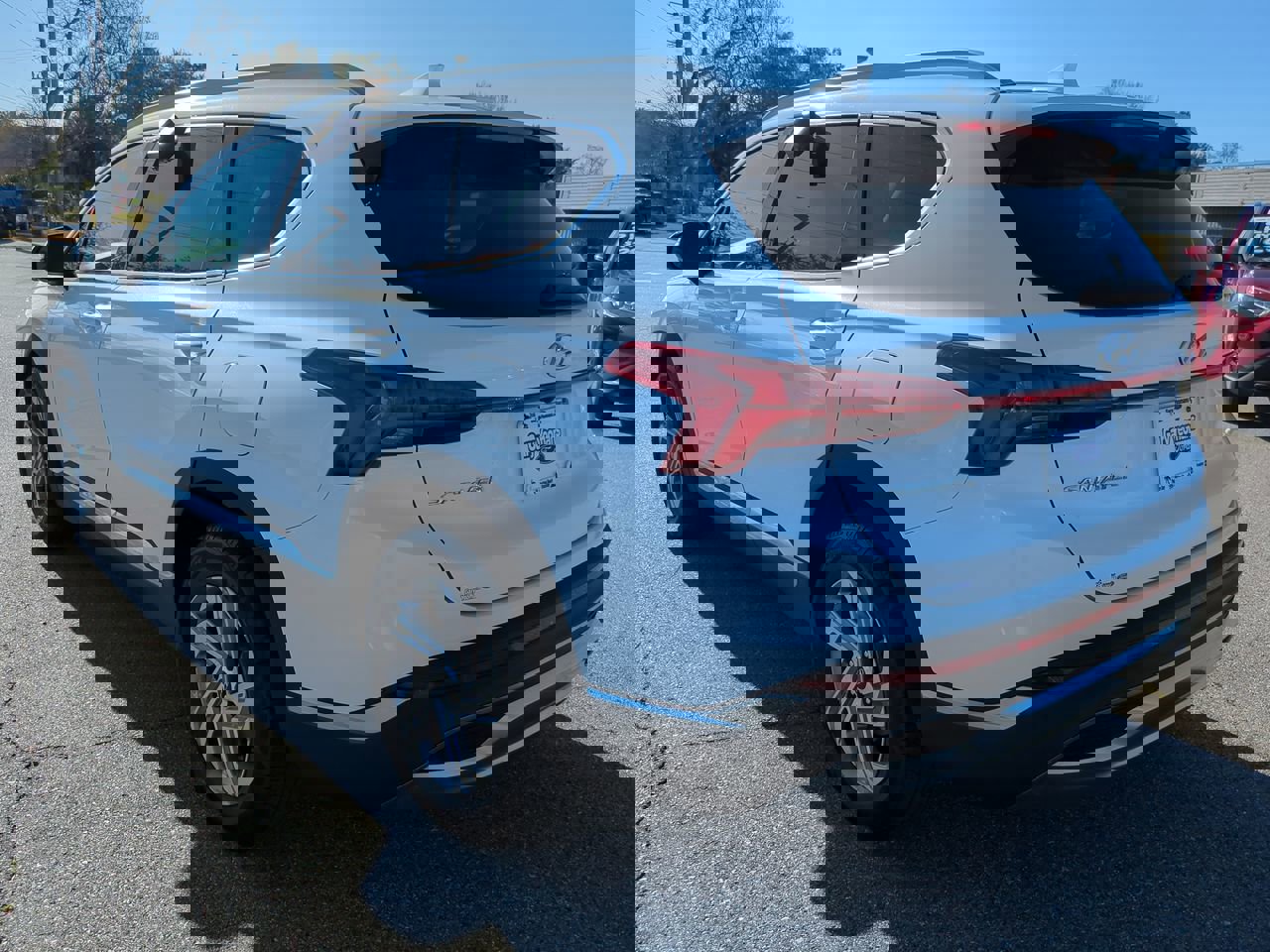 Used 2023 Hyundai Santa Fe SEL w/ Premium Package image 6