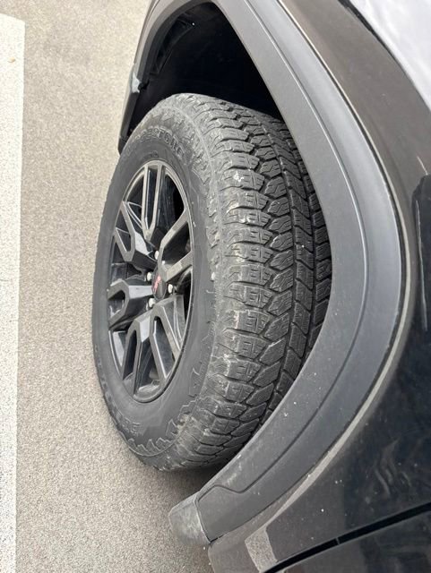 Used 2024 GMC Sierra 1500 Elevation w/ Elevation Premium Package AWD/4WD image 12