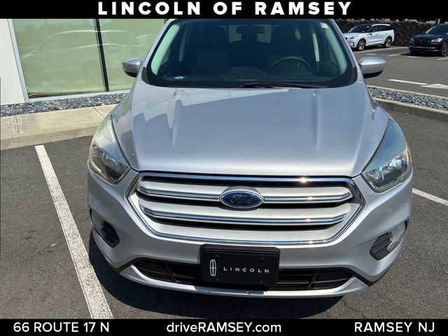 Used 2018 Ford Escape SE w/ SE Sync 3 Package AWD/4WD image 10