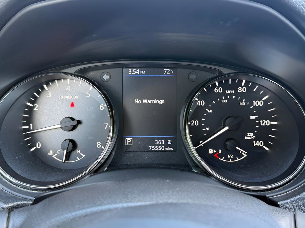 Used 2019 Nissan Rogue SV w/ Premium Package FWD image 22