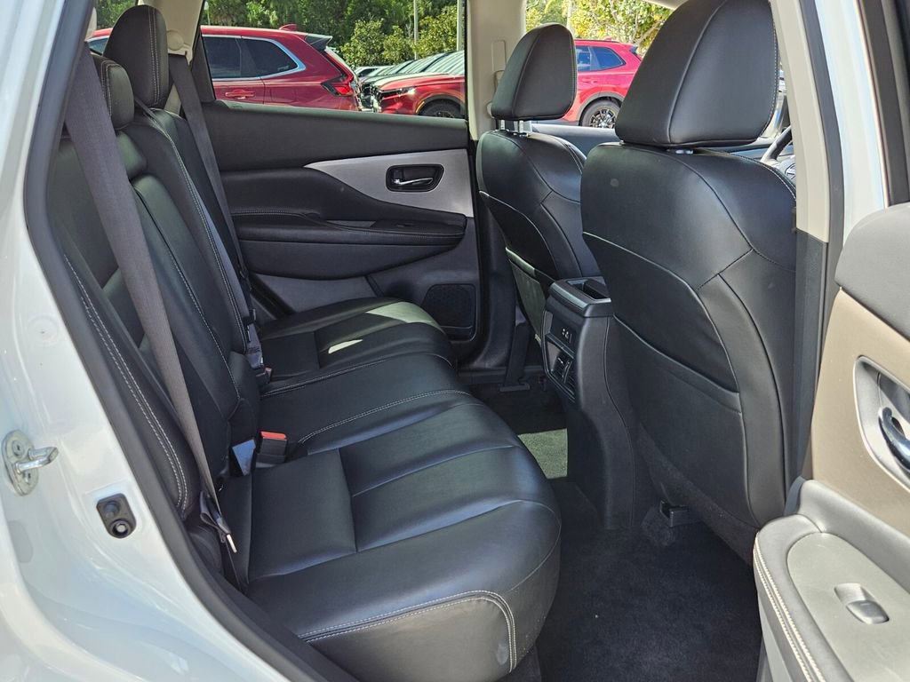 Used 2023 Nissan Murano SV image 19