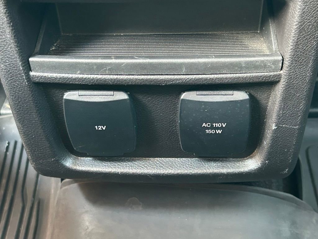 Used 2017 Ford Edge SEL w/ Equipment Group 201A FWD image 22