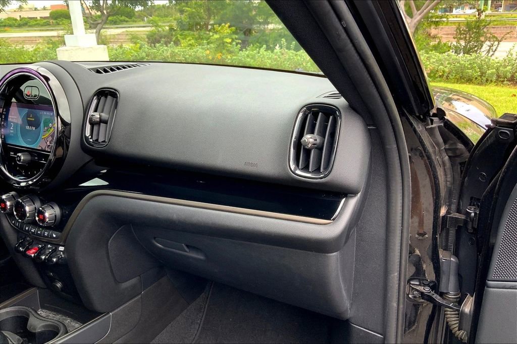 Certified 2023 MINI Cooper Countryman John Cooper Works w/ Signature Upholstery Package image 17