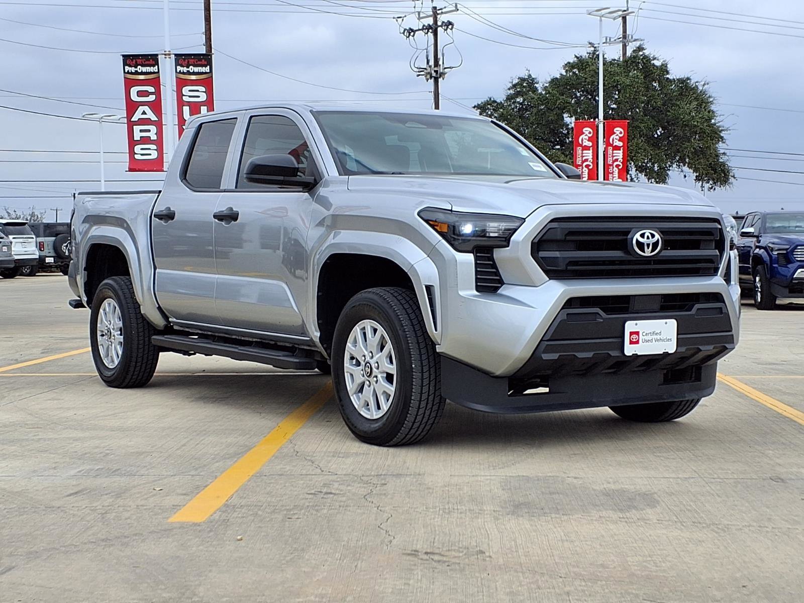 Used 2025 Toyota Tacoma SR image 3
