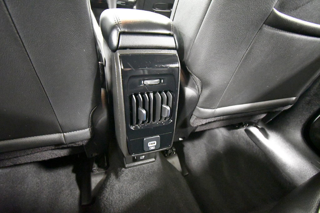 Used 2025 Jeep Compass Trailhawk AWD/4WD image 16